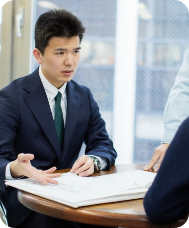 山と街の間に立ち人と人のつながりで物流を回す仕事